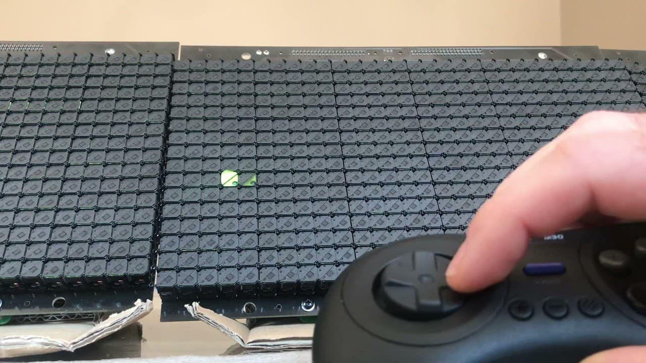 Flipdot display with game controller