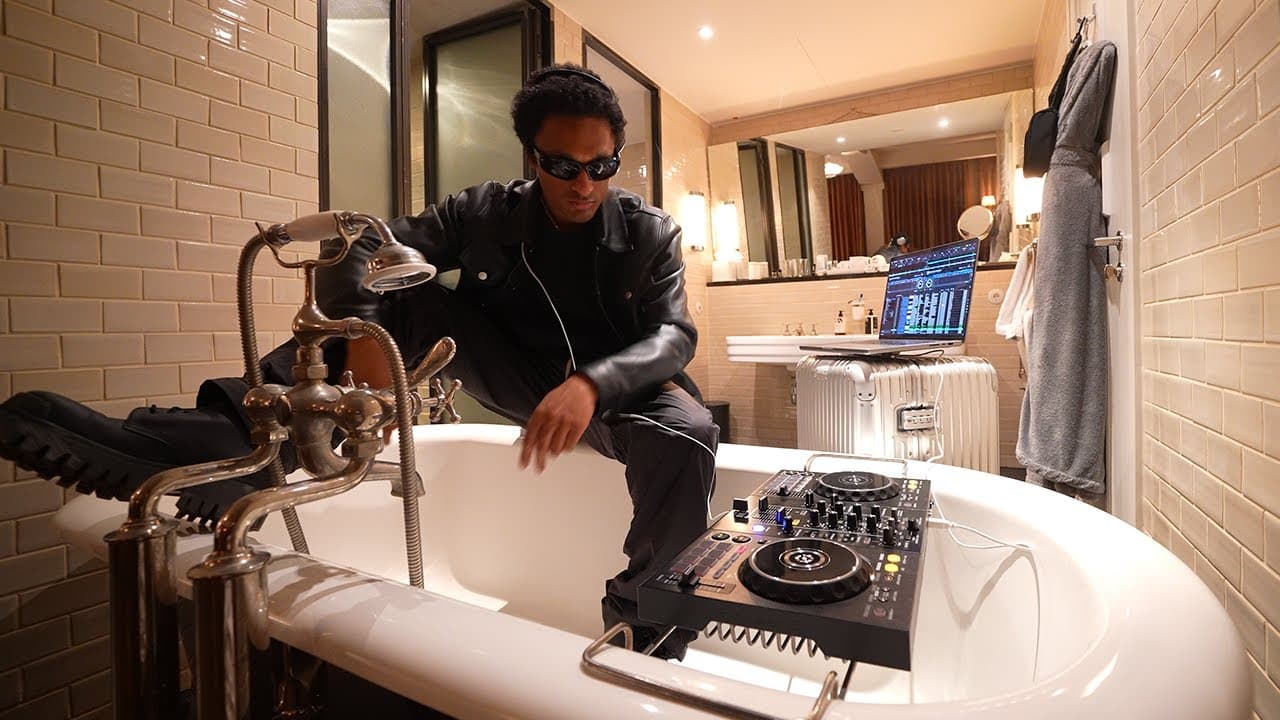 BERLIN BATH TUB TECHNO MIX