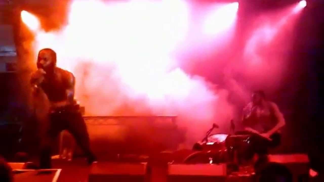 MC Ride destroys the Mac