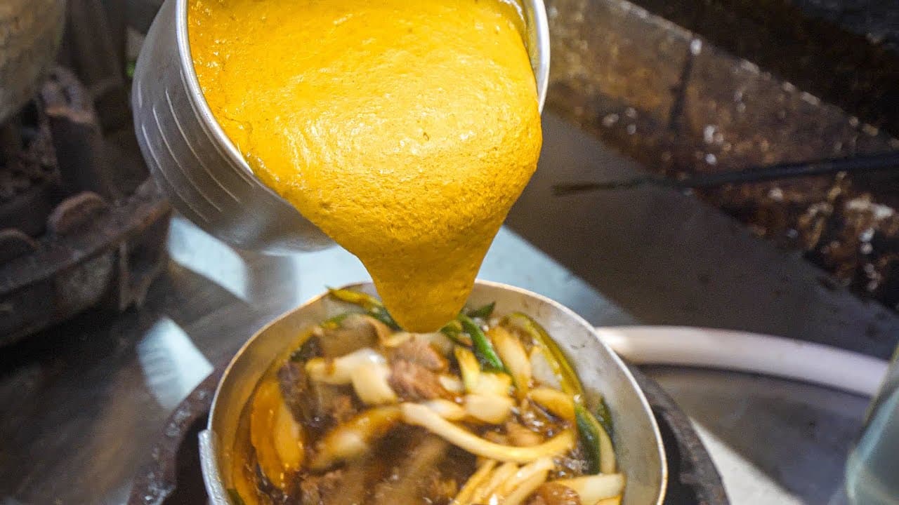 【神戸市三宮駅】品数おばけで大忙し！！圧巻の厨房力を見せる創業100年老舗蕎麦屋の女将さん達丨Good Old Japanese Noodles Diner